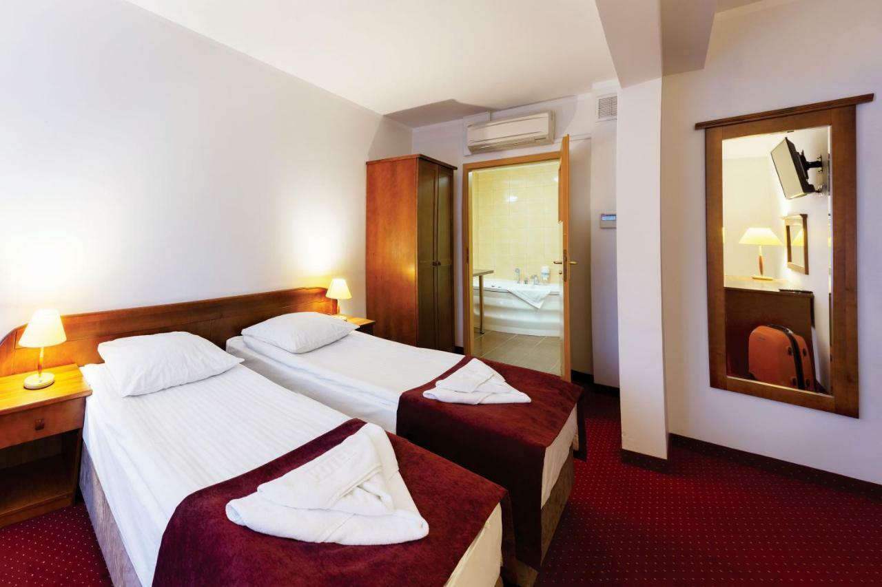 Zawisza Hotell